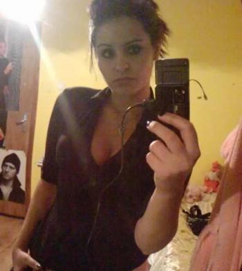 Coqine timide cherche mec pour les soir�es